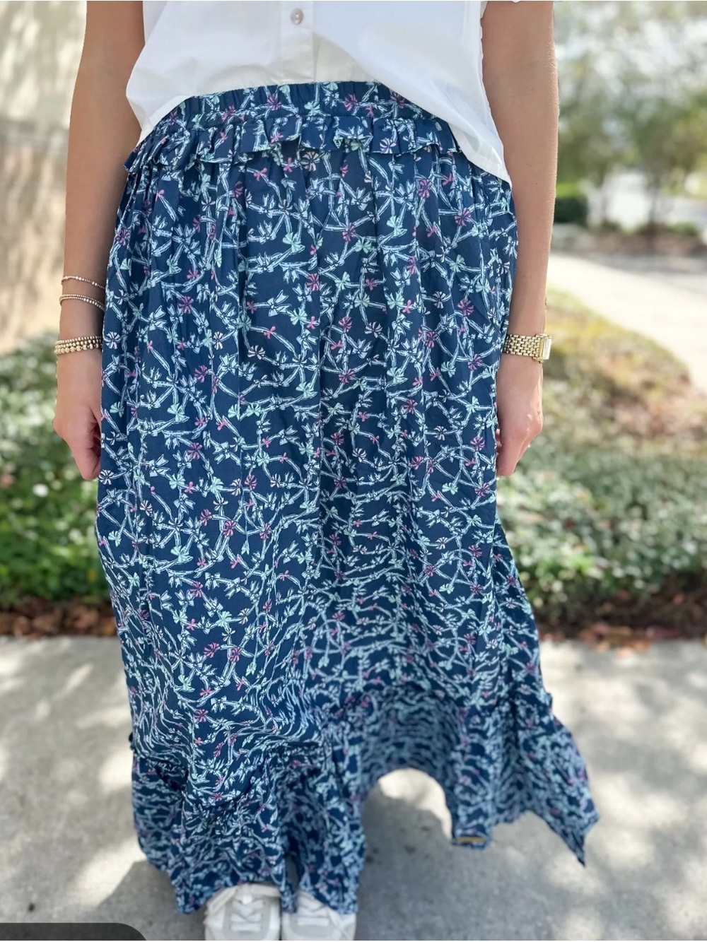 Women's size medium Simply Southern  Navy Floral Ruffle Hem Maxi Skirt